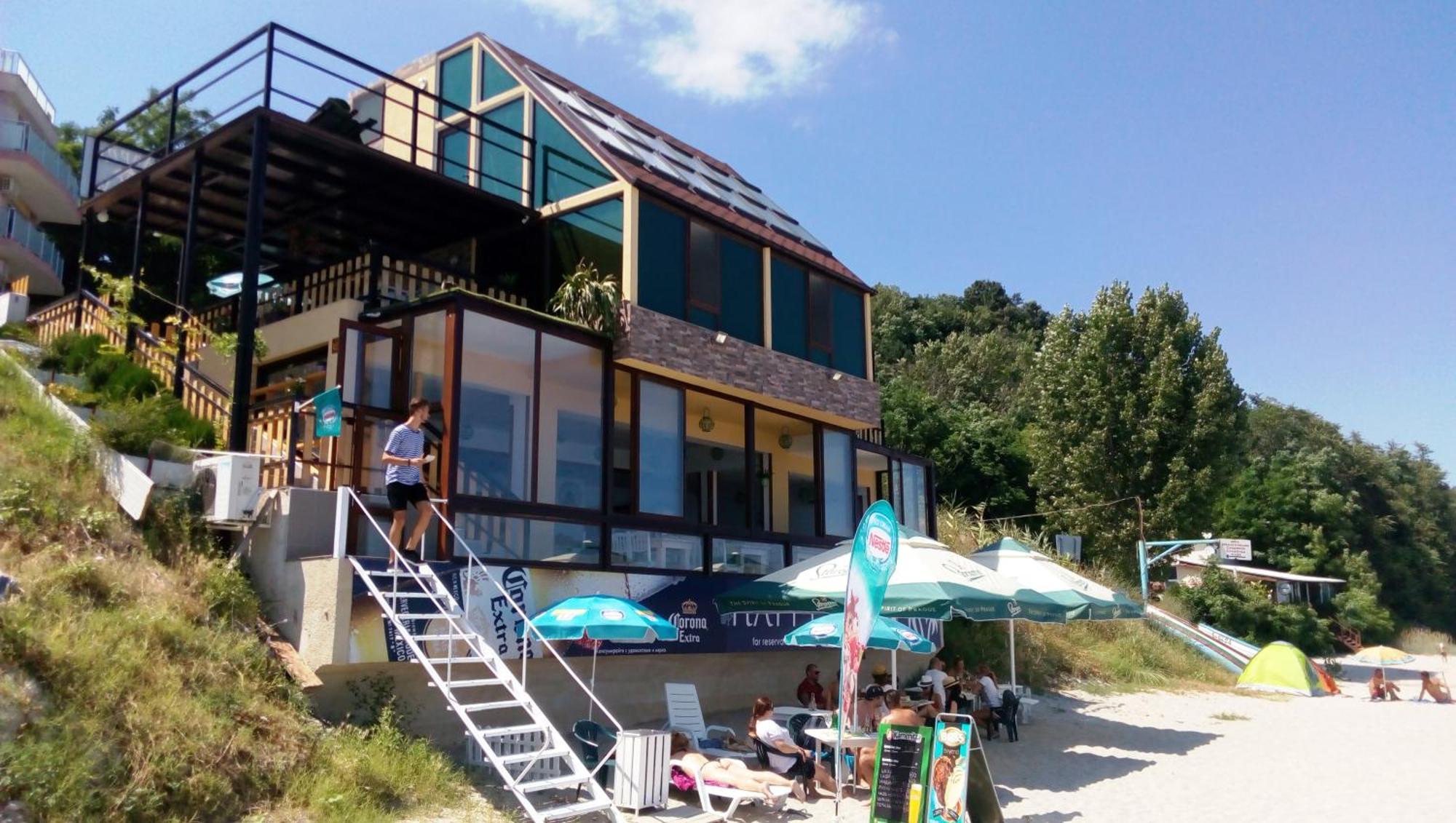 Hemingway Rooms In Happy Beach Варна Экстерьер фото