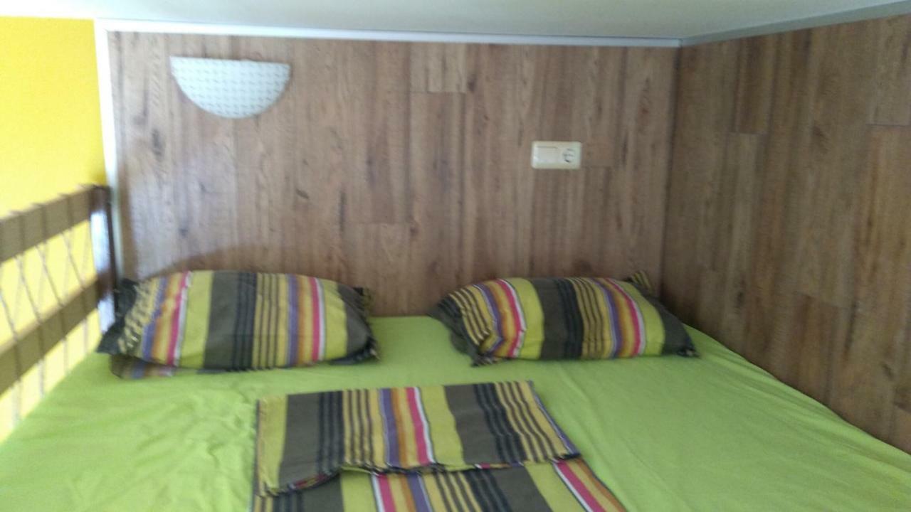 Hemingway Rooms In Happy Beach Варна Экстерьер фото