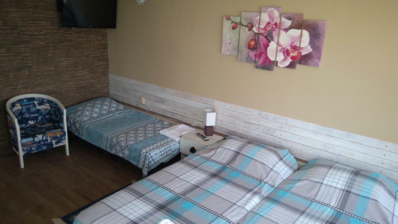 Hemingway Rooms In Happy Beach Варна Экстерьер фото